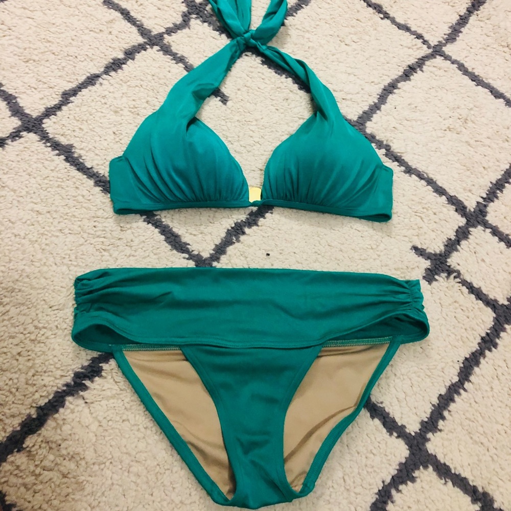 Victoria’s Secret bikini